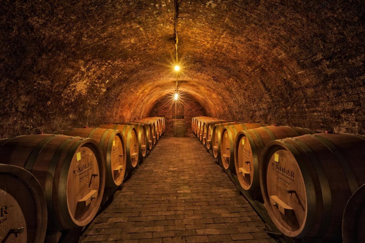Podrumi Kolar "Suza Baranje" Kneževi Vinogradi Dış mekan fotoğraf